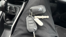 Peugeot 2008 1.2 PureTech Active 5dr Petrol Estate